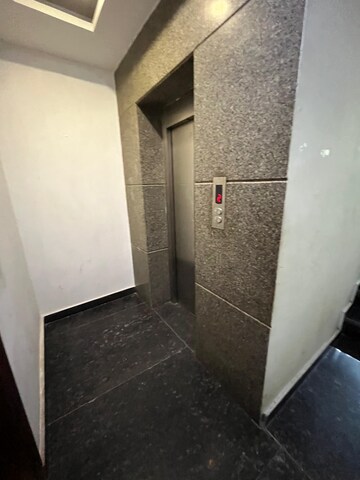 Furnished Amenities in 4 BHK Builder Floor at Soami Nagar – for Rent