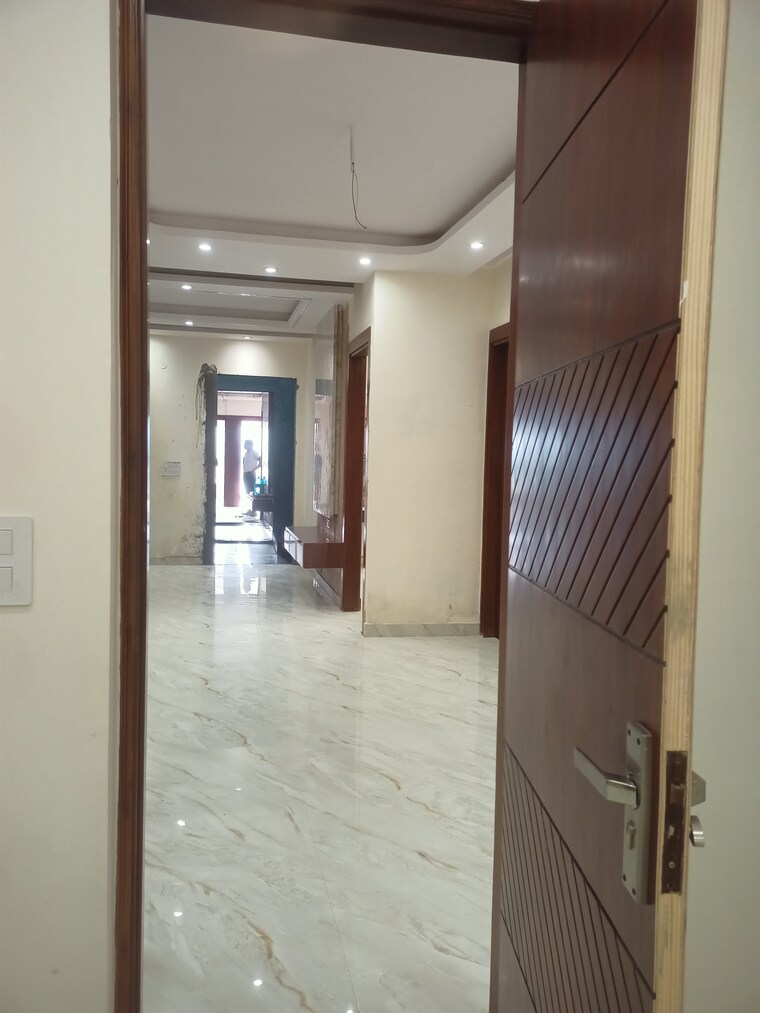 undefined, sector 102 2 Bedroom 1150 Sq.Ft. Builder Floor In Sector 102 Noida 9275843