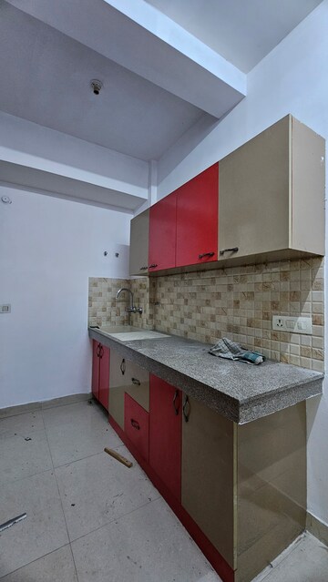 Kitchen in 2 BHK Apartment at Shalimar Vista, Gomti Nagar – for Rent