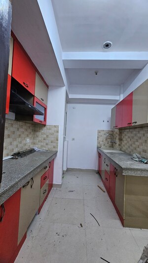 Kitchen in 2 BHK Apartment at Shalimar Vista, Gomti Nagar – for Rent