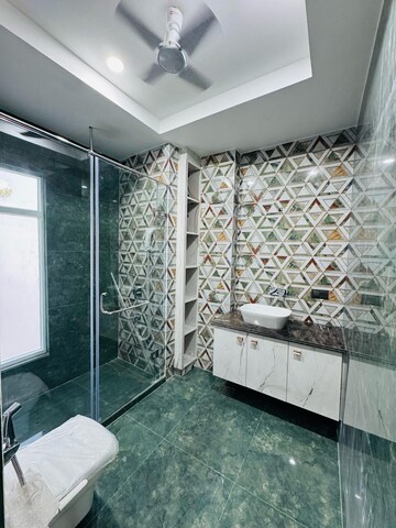 Bathroom in 4 BHK Villa at Sainik Farm – for Sale