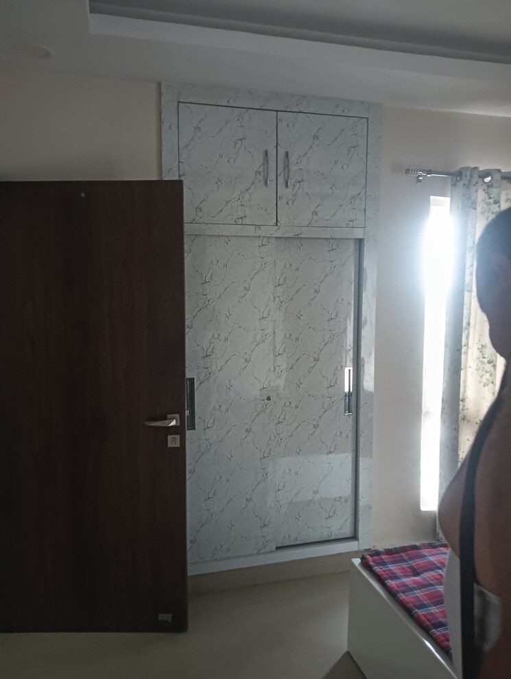 Room, r-square-gomti-nagar 3 Bedroom 1700 Sq.Ft. Apartment In Gomti Nagar Lucknow 9275856