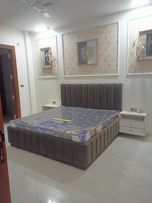 Bedroom in 3 BHK Builder Floor at Sector 102 – for Sale