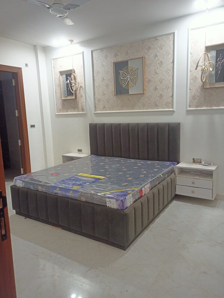 Bedroom, sector 102 3 Bedroom 1610 Sq.Ft. Builder Floor In Sector 102 Noida 9275877