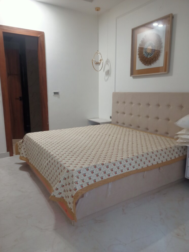 Bedroom, sector 102 3 Bedroom 1610 Sq.Ft. Builder Floor In Sector 102 Noida 9275877