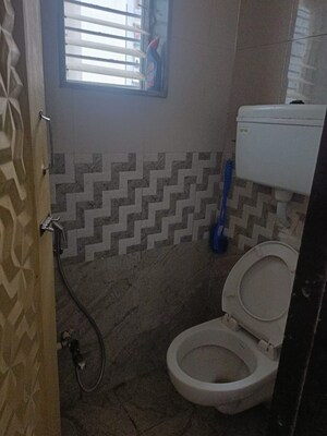 Attached Bathroom in 1 BHK Apartment at Goregaon Vivan, Goregaon West – for Rent