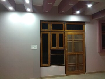 Room in 2 BHK Independent House at Gomti Nagar – for Rent