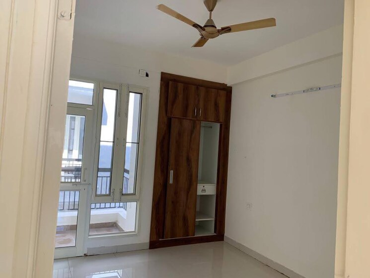 Room, sector 116 2 Bedroom 780 Sq.Ft. Apartment In Sector 116 Mohali 9275976