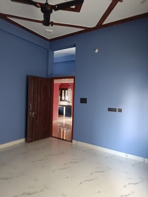 Room in 5 BHK Independent House at Sushant Golf City – for Rent