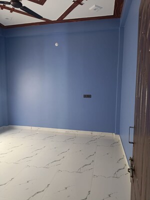 Room in 5 BHK Independent House at Sushant Golf City – for Rent