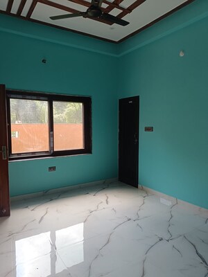 Room in 5 BHK Independent House at Sushant Golf City – for Rent