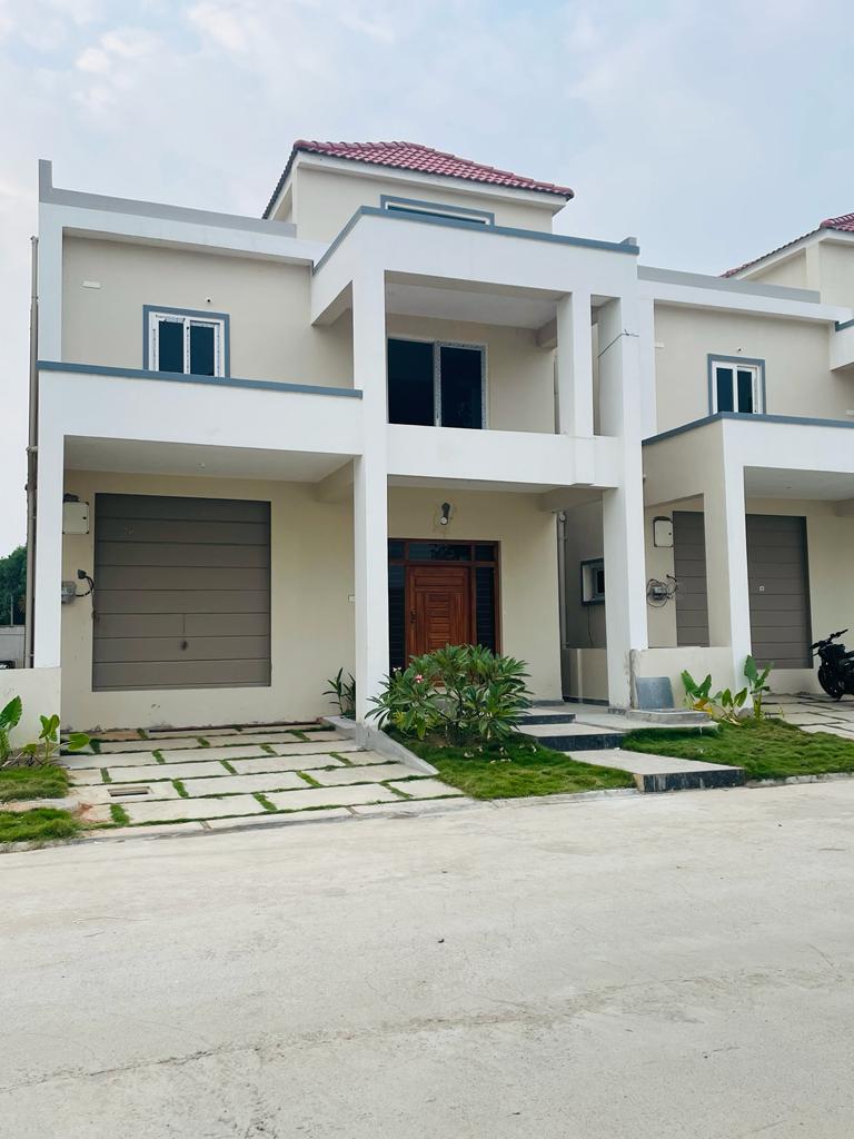 3 BHK Villa For Sale in Sri Mytri Aavasa
