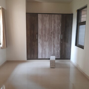 Room in 2.5 BHK Apartment at Neelkanth Palms, Kapur Bawdi – for Rent