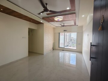 Room in 3 BHK Apartment at New Amrut Apartment, Malad West – for Rent