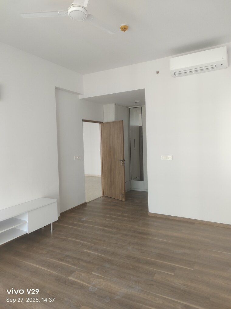 Room, ireo-victory-valley 4 Bedroom 3514 Sq.Ft. Apartment In Sector 67 Gurgaon 9276059