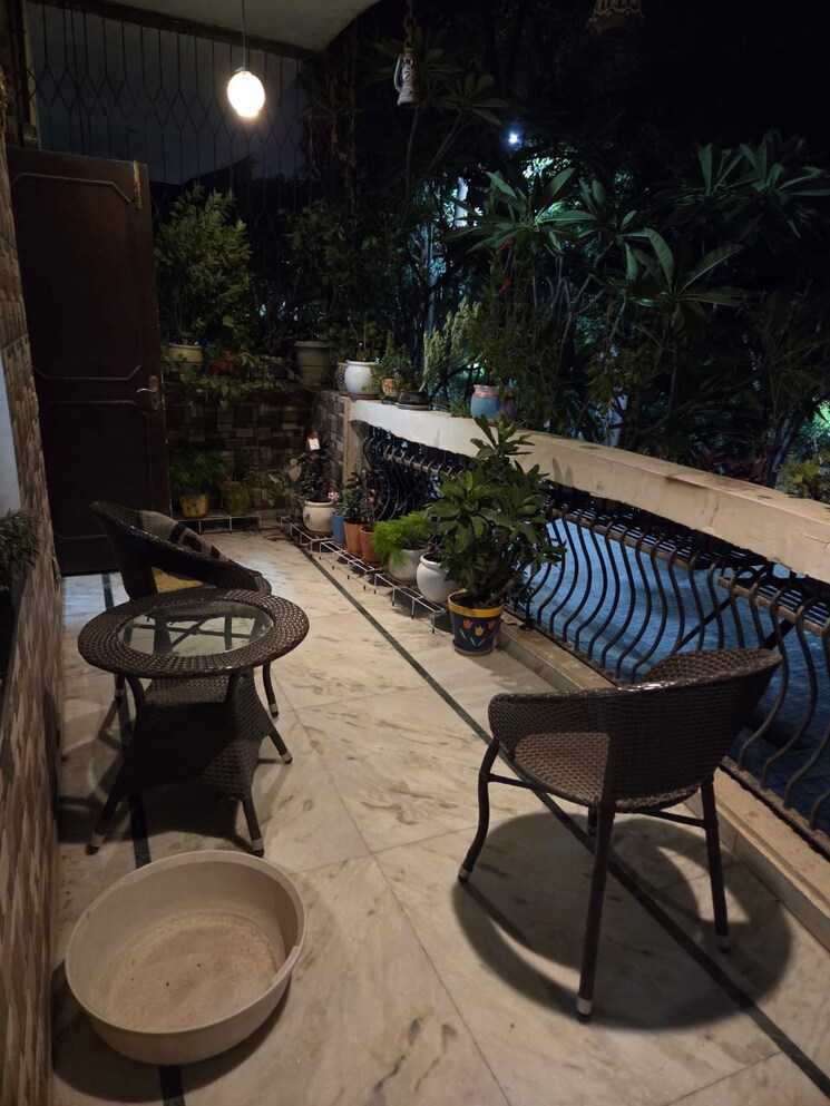 Balcony, ardee-city 2 Bedroom 1700 Sq.Ft. Builder Floor In Sector 52 Gurgaon 9276072