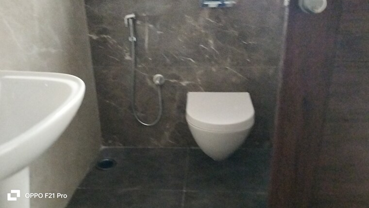 Bathroom, endeco-ts-heights 3 Bedroom 1830 Sq.Ft. Apartment In Moti Nagar Hyderabad 9276090