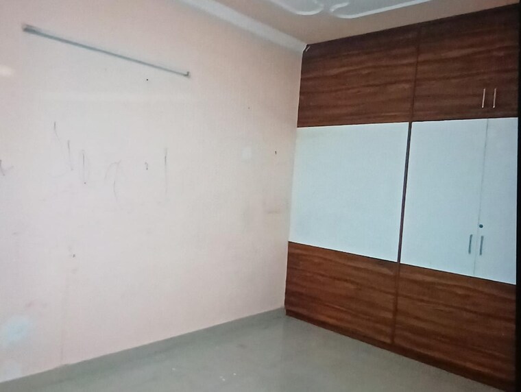 Room, sector 38 2 Bedroom 800 Sq.Ft. Builder Floor In Sector 38 Chandigarh 9276121