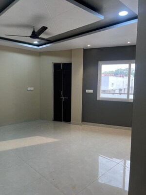 Room in 2 BHK Apartment at DB Orchid Ozone, Dahisar East – for Sale