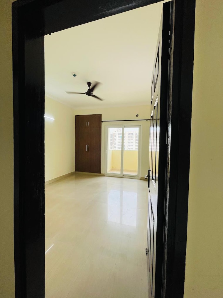 Room, paramount-floraville 2 Bedroom 1045 Sq.Ft. Apartment In Sector 137 Noida 9276137