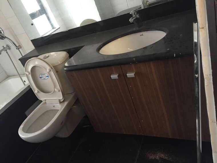 Attached Bathroom, unitech-fresco 3 Bedroom 1815 Sq.Ft. Apartment In Sector 50 Gurgaon 9276136