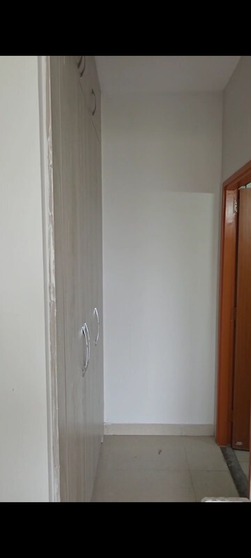 2 BHK Apartment For Rent in Tata Eureka Park, Sector 150