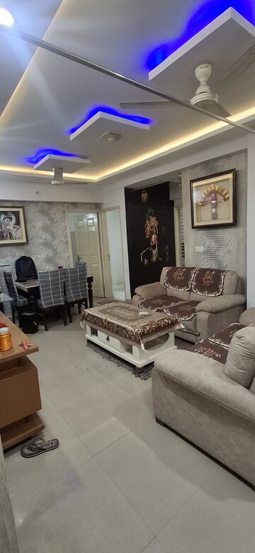 Furnished Amenities in 2 BHK Apartment at Supertech Cape Town, Sector 74 – for Rent