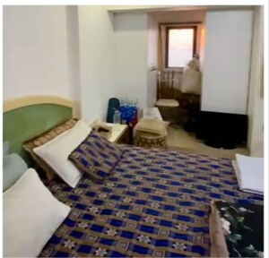 Bedroom in 3 BHK Apartment at Dakshina Park, Vile Parle West – for Sale