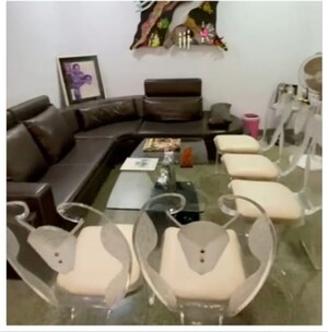 Living Room in 3 BHK Apartment at Dakshina Park, Vile Parle West – for Sale