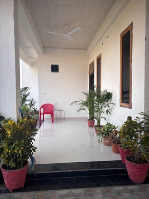 Building Lobby in 2 BHK Independent House at Gomti Nagar – for Rent