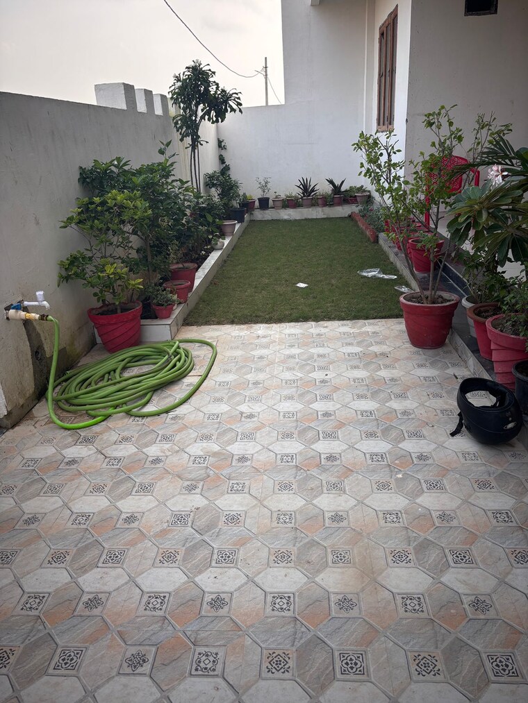  Parking, gomti nagar 2 Bedroom 2000 Sq.Ft. Independent House In Gomti Nagar Lucknow 9276224