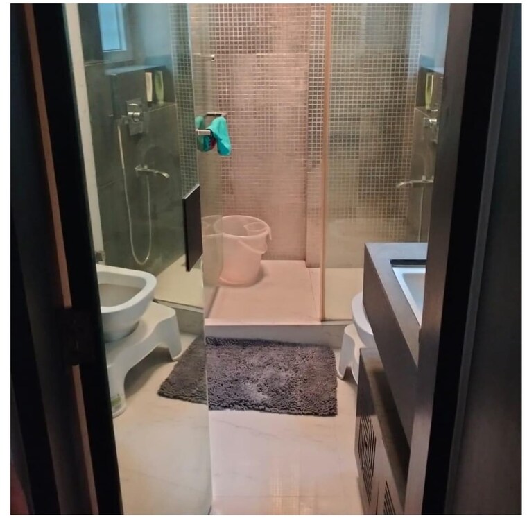 Bathroom, mittal-park 2 Bedroom 1100 Sq.Ft. Apartment In Juhu Mumbai 9276230