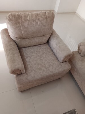 Furnished Amenities in 2 BHK Apartment at Pyramid Atlante, Tathawade – for Rent