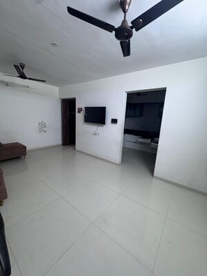 Room in 2 BHK Apartment at Bhandari 32 Pinewood Drive, Hinjewadi – for Rent