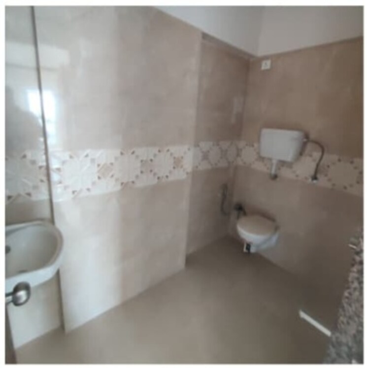 Bathroom, millionaire-heritage 2 Bedroom 628 Sq.Ft. Apartment In Andheri West Mumbai 9276260
