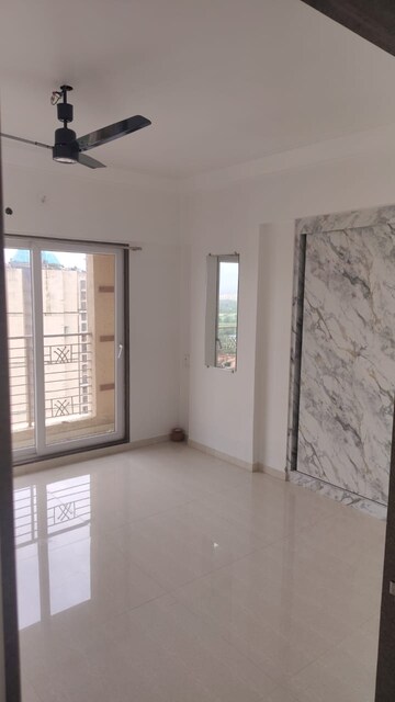 Room in 3 BHK Apartment at Arihant Aarohi Phase 2, Kalyan Shilphata Road – for Rent