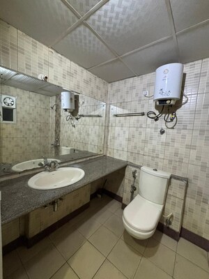 3 BHK Apartment For Rent in SBR Keerthi, Old Madras Road