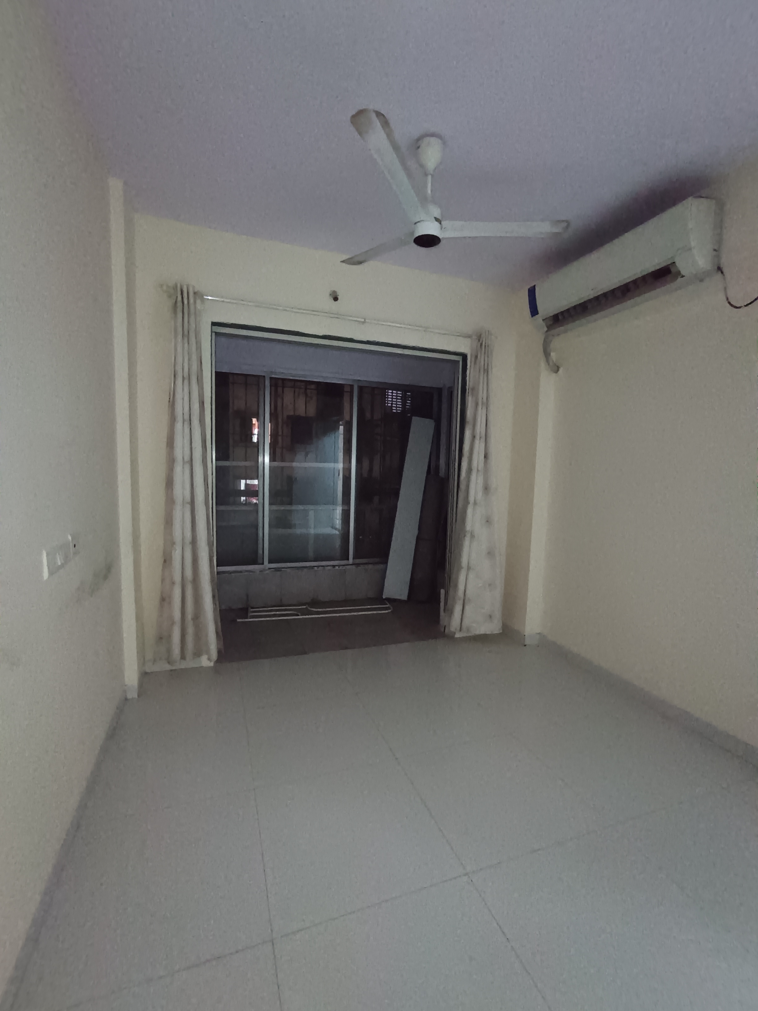 1 BHK 335 Sq.Ft. Apartment in Bindra Marigold CHS