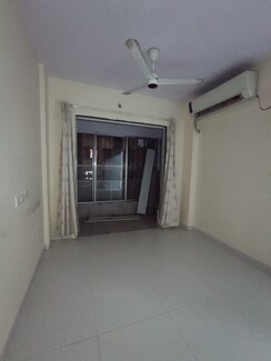 1 BHK Apartment For Sale in Bindra Marigold CHS