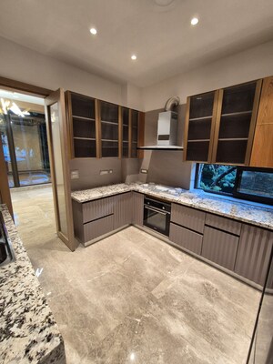 Balcony in 4 BHK Builder Floor at South Extension ii – for Sale