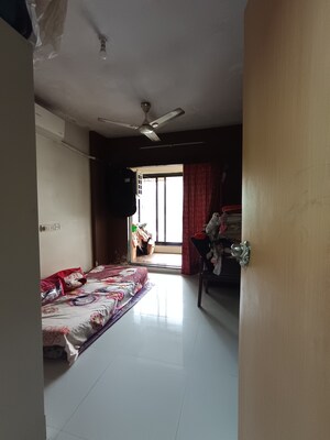 Furnished Amenities in 1 BHK Apartment at Bindra Marigold CHS, Andheri East – for Sale