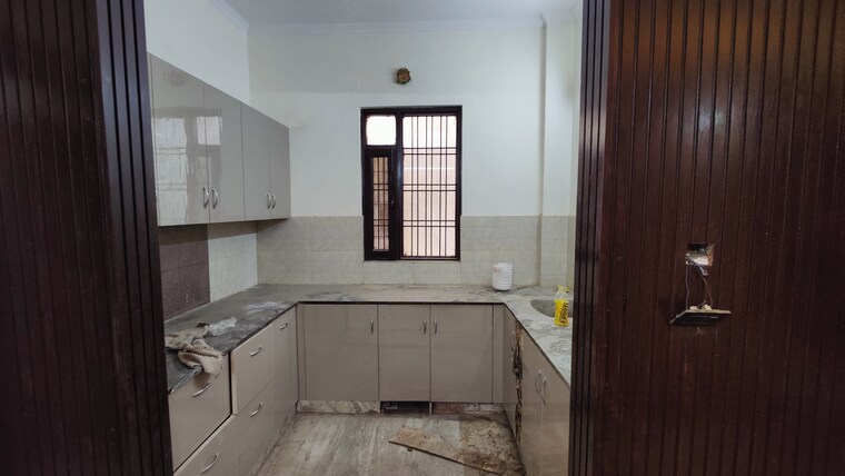Kitchen, ashoka enclave 5 Bedroom 4050 Sq.Ft. Builder Floor In Ashoka Enclave Faridabad 9276287