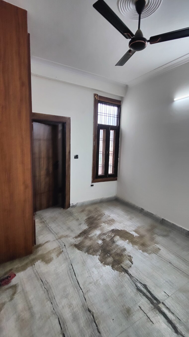 Room, ashoka enclave 5 Bedroom 4050 Sq.Ft. Builder Floor In Ashoka Enclave Faridabad 9276287