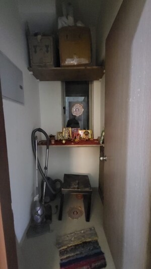 Furnished Amenities in 2.5 BHK Apartment at Utopia CHS, Dombivli East – for Rent