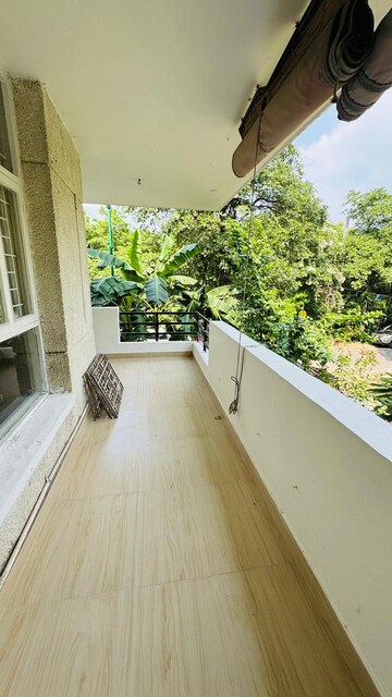Balcony in 3 BHK Builder Floor at Unitech South City II, Sector 50 – for Rent