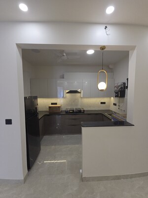 Kitchen in 3 BHK Builder Floor at Sector 43 – for Rent