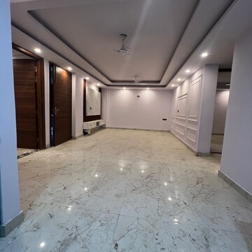 Room in 2 BHK Builder Floor at Vasant Kunj – for Sale