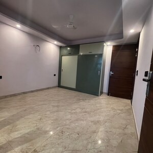 Room in 2 BHK Builder Floor at Vasant Kunj – for Sale