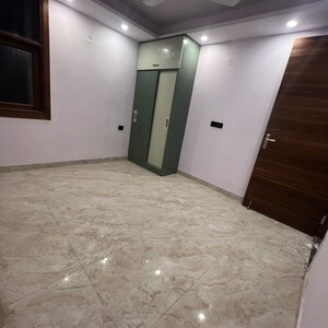 Room in 2 BHK Builder Floor at Vasant Kunj – for Sale