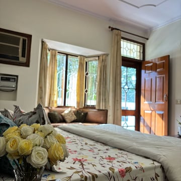 Bedroom in 3 BHK Villa at South City 2 – for Rent